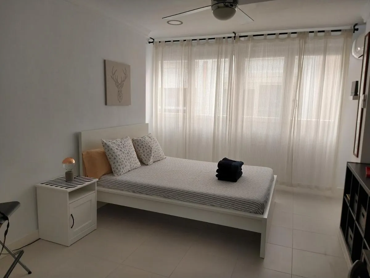 Luminoso Y Moderno Estudio Plaza Andalucia Torremolinos 0*,  Spanyolország
